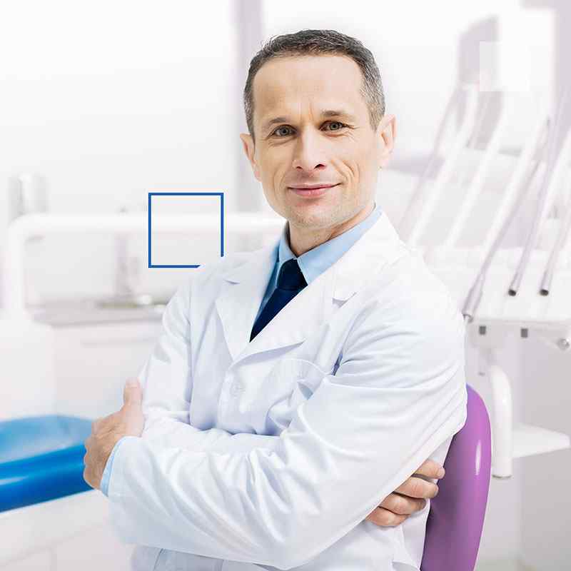 https://emergencydentistomahane.com/wp-content/uploads/2020/01/people-03.jpg
